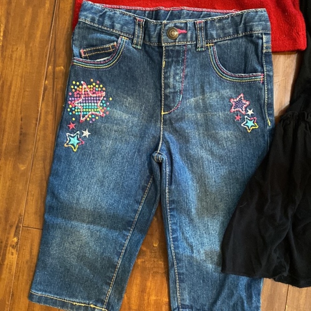 Lot of 4T TCP red stretch bow shirt Star jeans, ruffle bottom‎ black pants - Picture 5 of 9